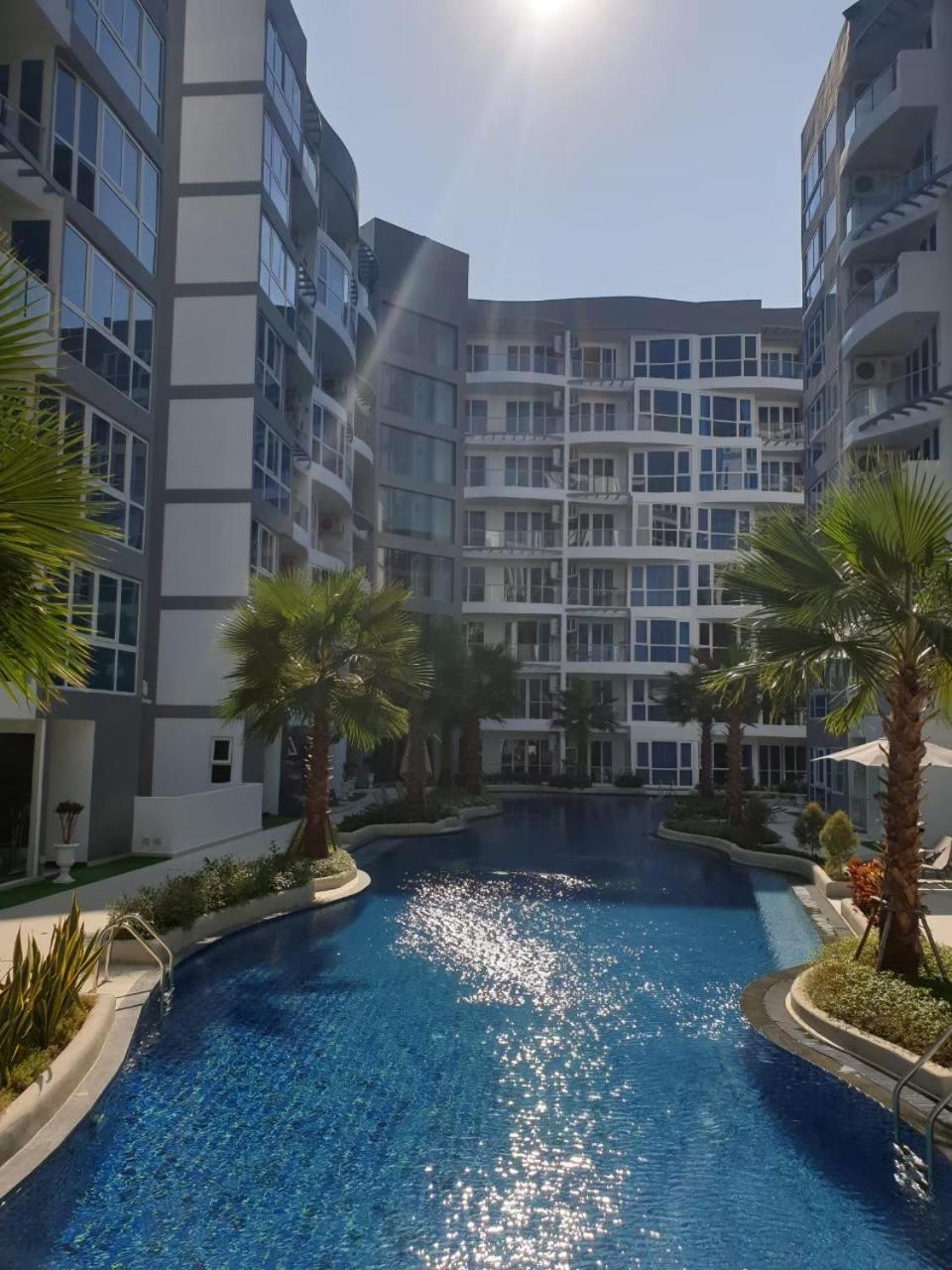 Apartment Grand Avenue Pattaya
